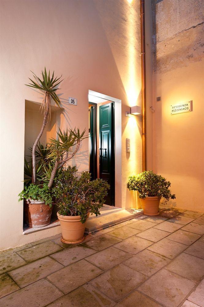 B&B Residenza Pizziniaco เลชเช ภายนอก รูปภาพ